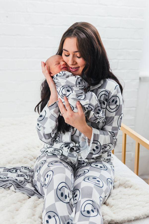 Bamboo Smiley Days Double Sided Blanket | Sparkle in Pink