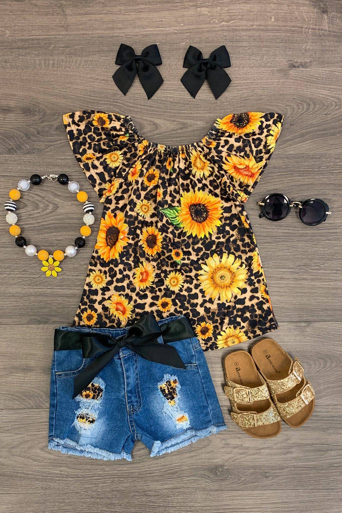 Sunflower & Cow Distressed Denim Capri Set