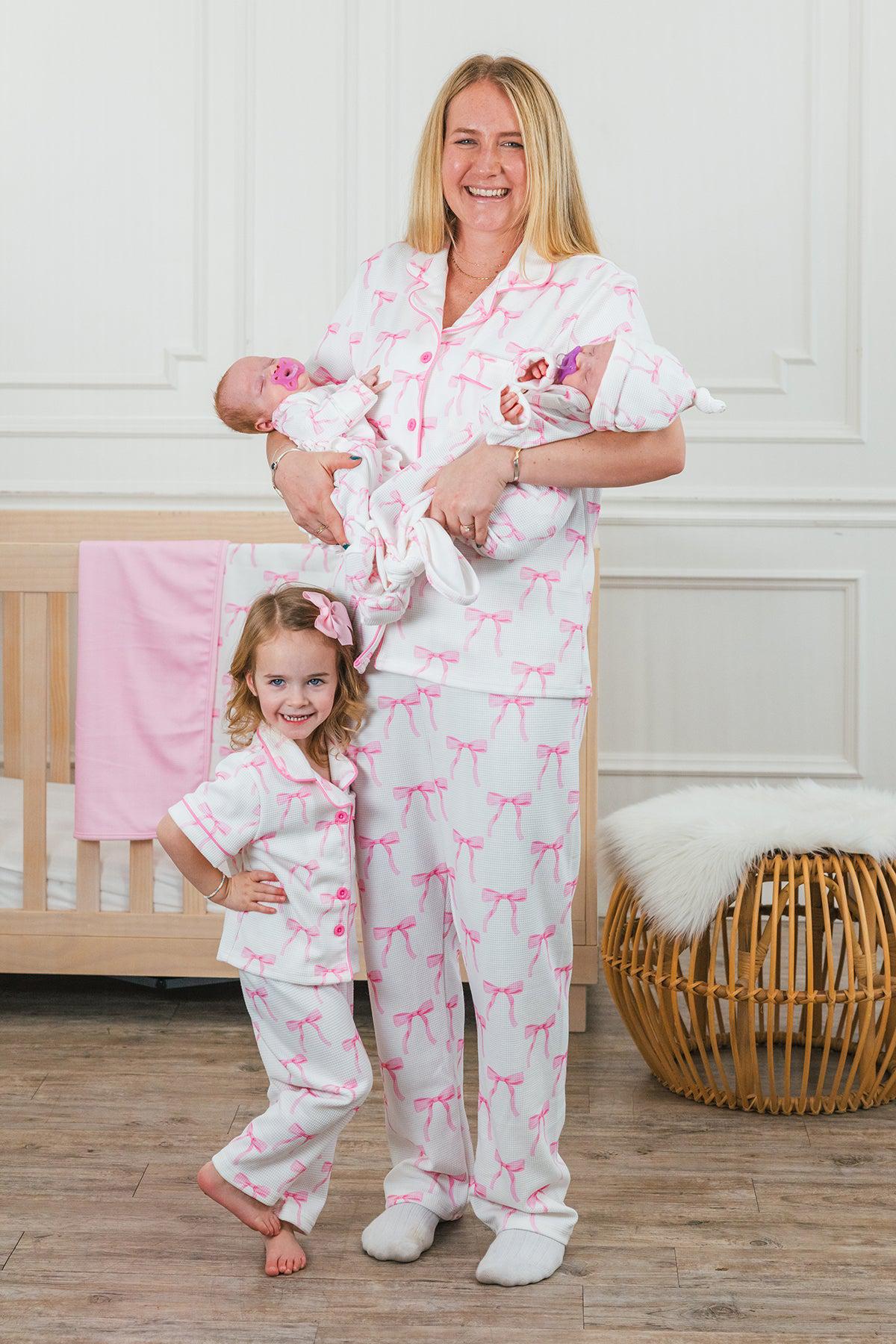 Blushing Bows Waffle Knit Blanket | Sparkle in Pink