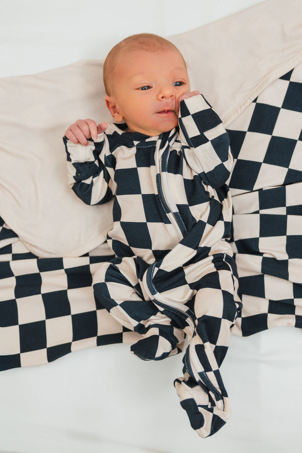 Bamboo Modern Checks Double Sided Blanket | Sparkle in Pink