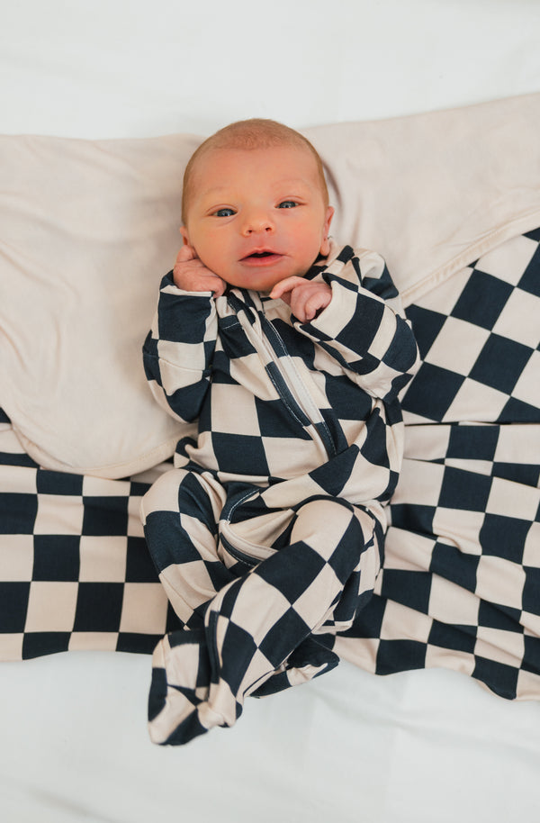 Bamboo Modern Checks Double Sided Blanket | Sparkle in Pink