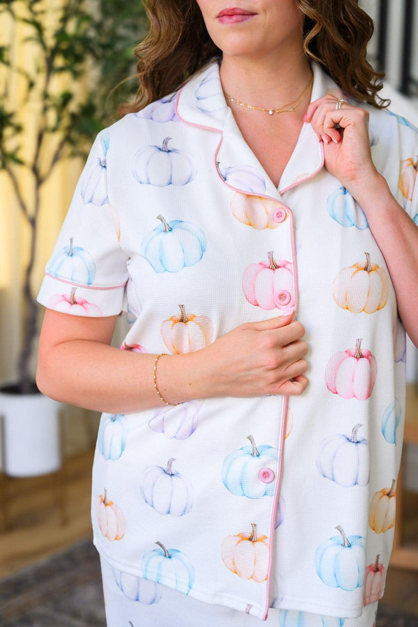 Mom & Me - Pastel Pumpkin Waffle Knit Pajamas - CHILD-6-12 Months - White short-sleeve waffle knit pajama top with pastel pumpkins in pink, blue, purple, and orange.