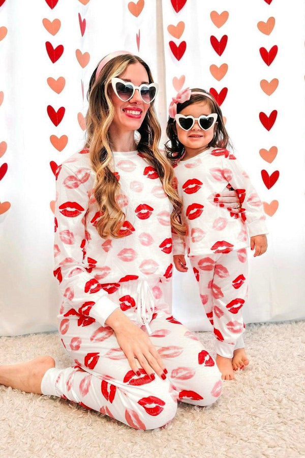 Mom & Me - White Lipstick Kiss Pajamas