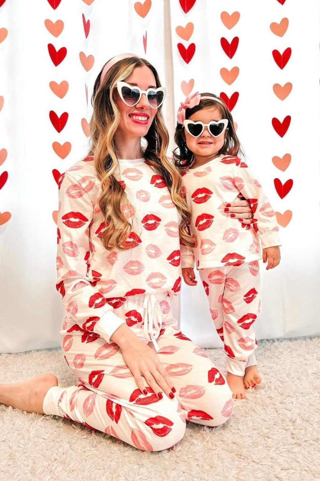 Mom & Me - White Lipstick Kiss Pajamas - Sparkle in Pink