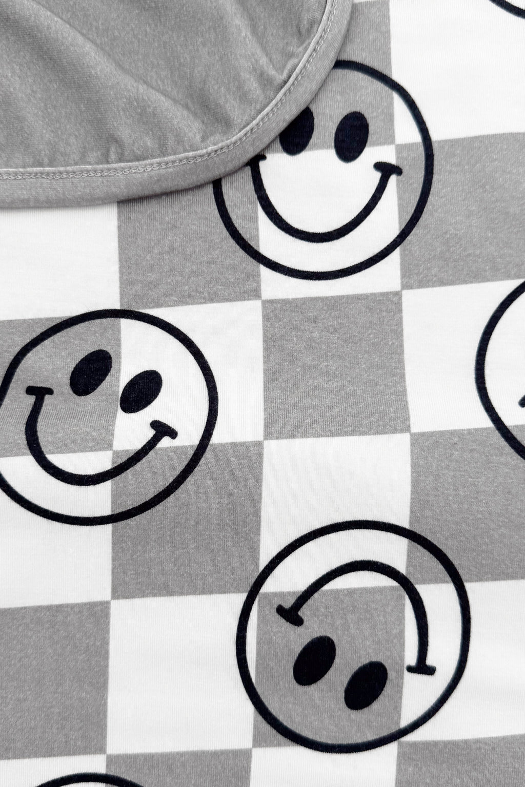 Bamboo Smiley Days Double Sided Blanket | Sparkle in Pink