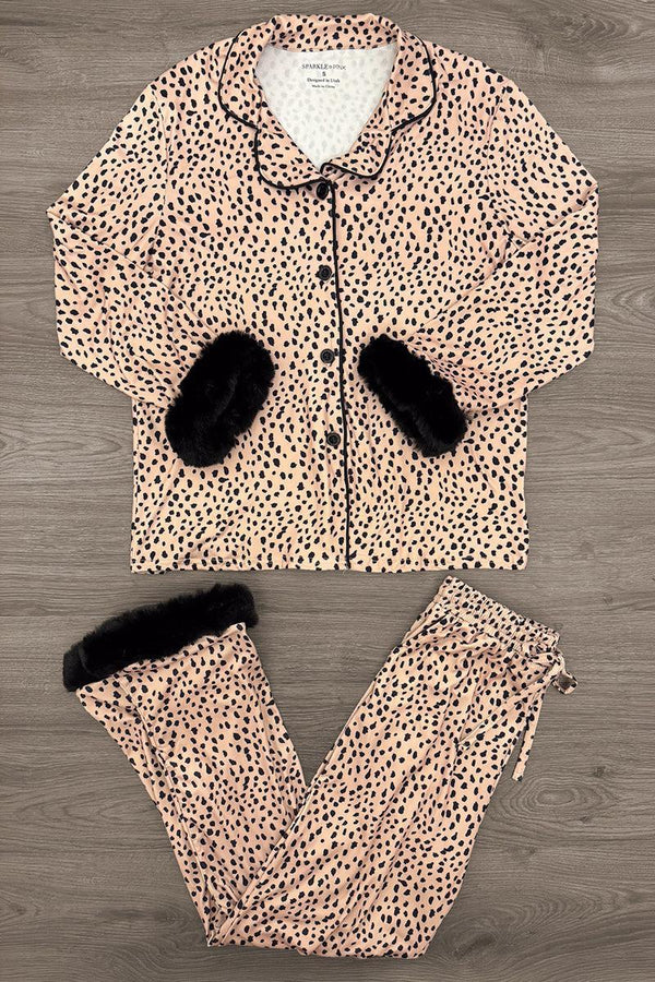 Mom & Me - Fuzzy Cheetah Pajamas - CHILD-6-12 Months - Beige fuzzy cheetah print pajama set with black collar trim and black faux fur pockets, matching pants with elastic cuffs.