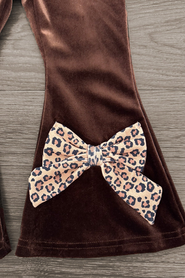 Cheetah Pumpkin Velvet Flare Set - 6-12 Months - Brown velvet flare pants with a large cream and brown cheetah print bow near the hem.