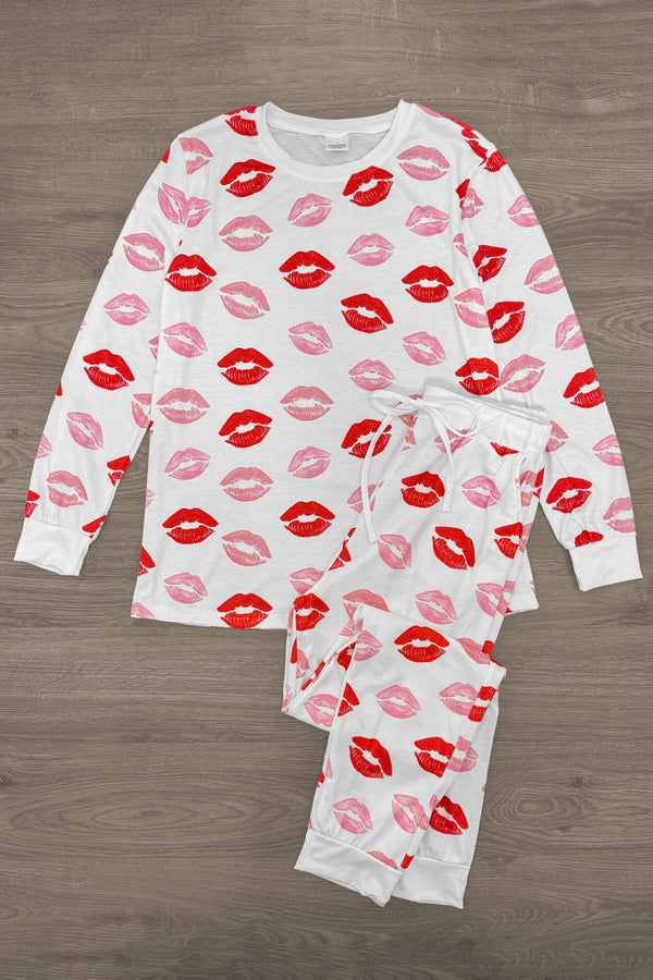 Mom & Me - White Lipstick Kiss Pajamas