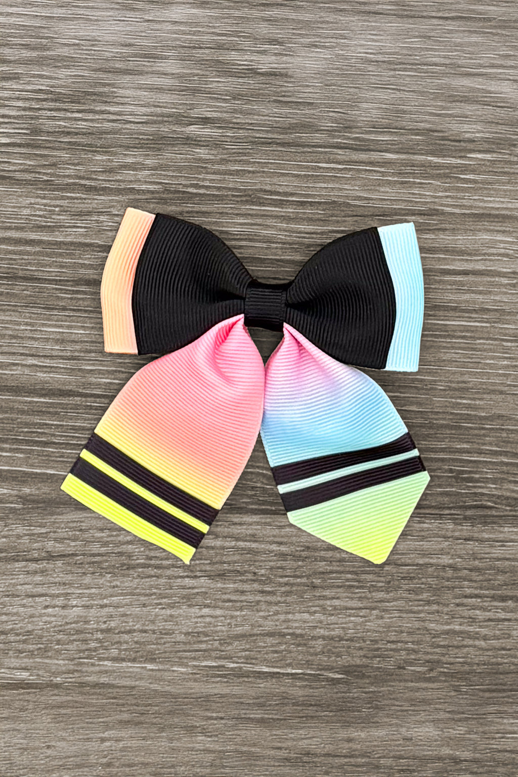 Crayon Trendy Bows - RAINBOW! | Sparkle in Pink