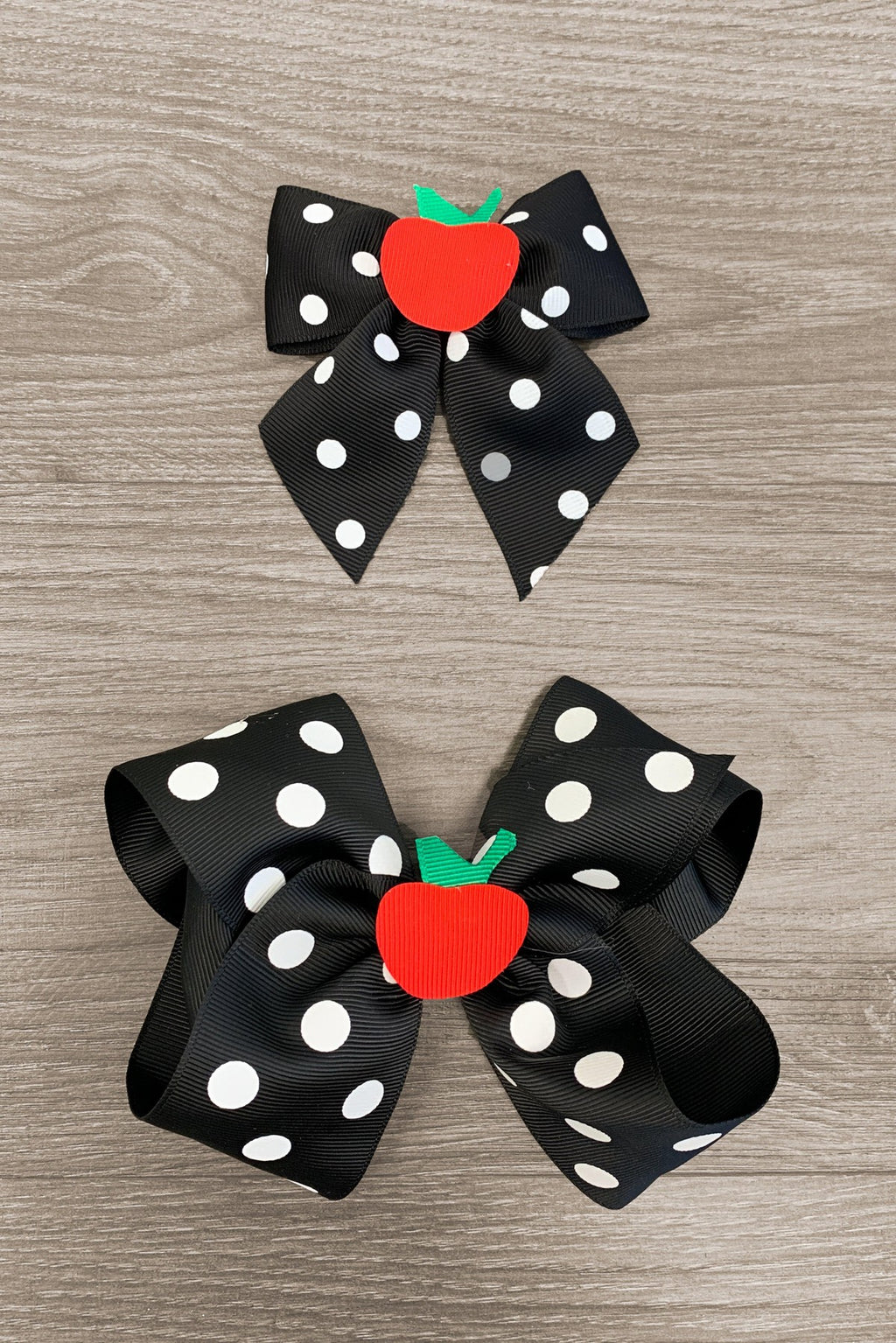 Polka Dot Apple Bows - Sparkle in Pink